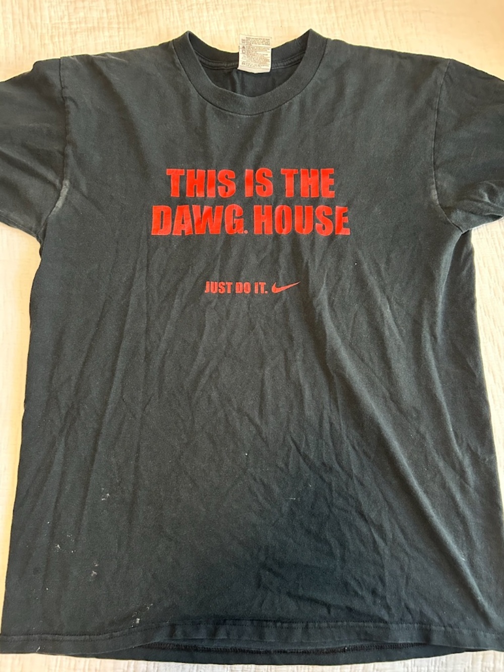 VIntage Nike UGA Graphic Tee